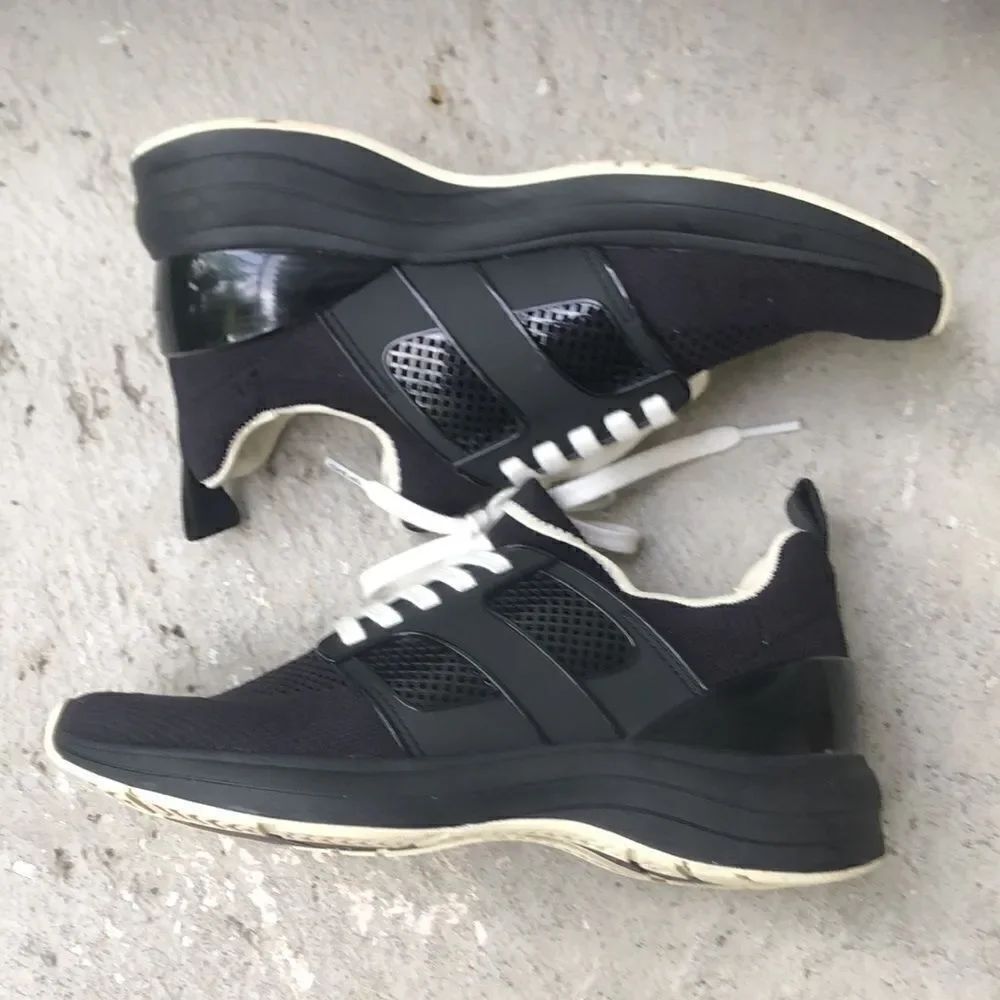 Tory Burch T sock runners - Picture 2 of 9